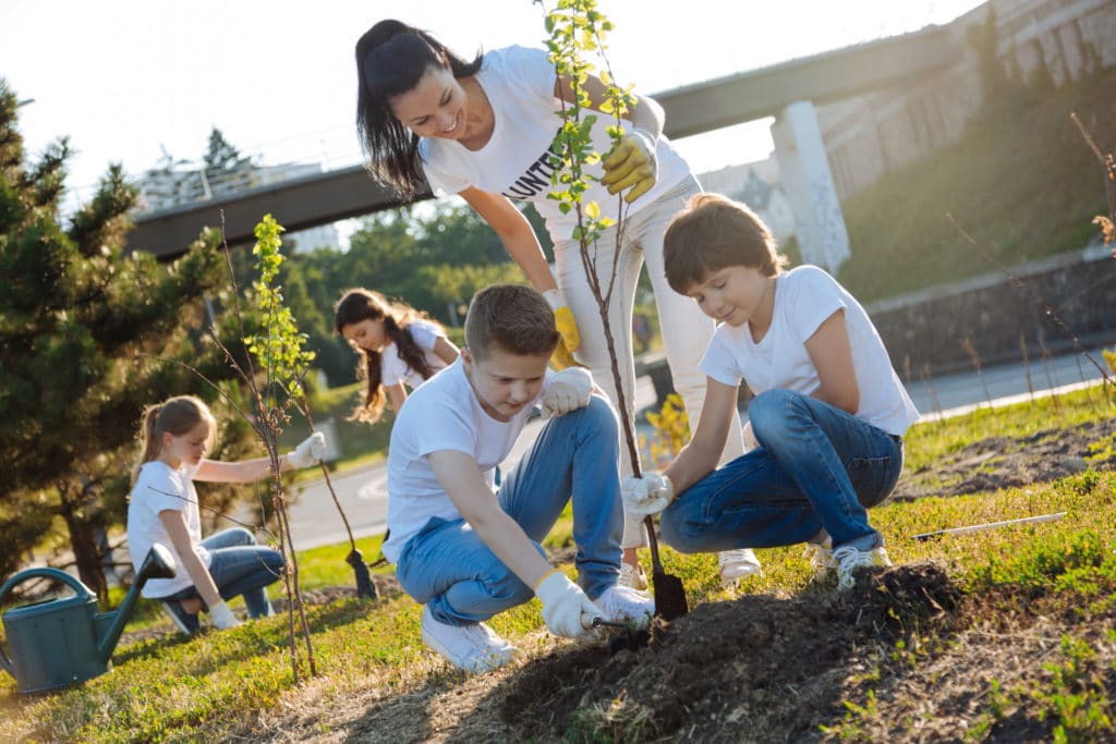 $8K Youth Volunteer Grant